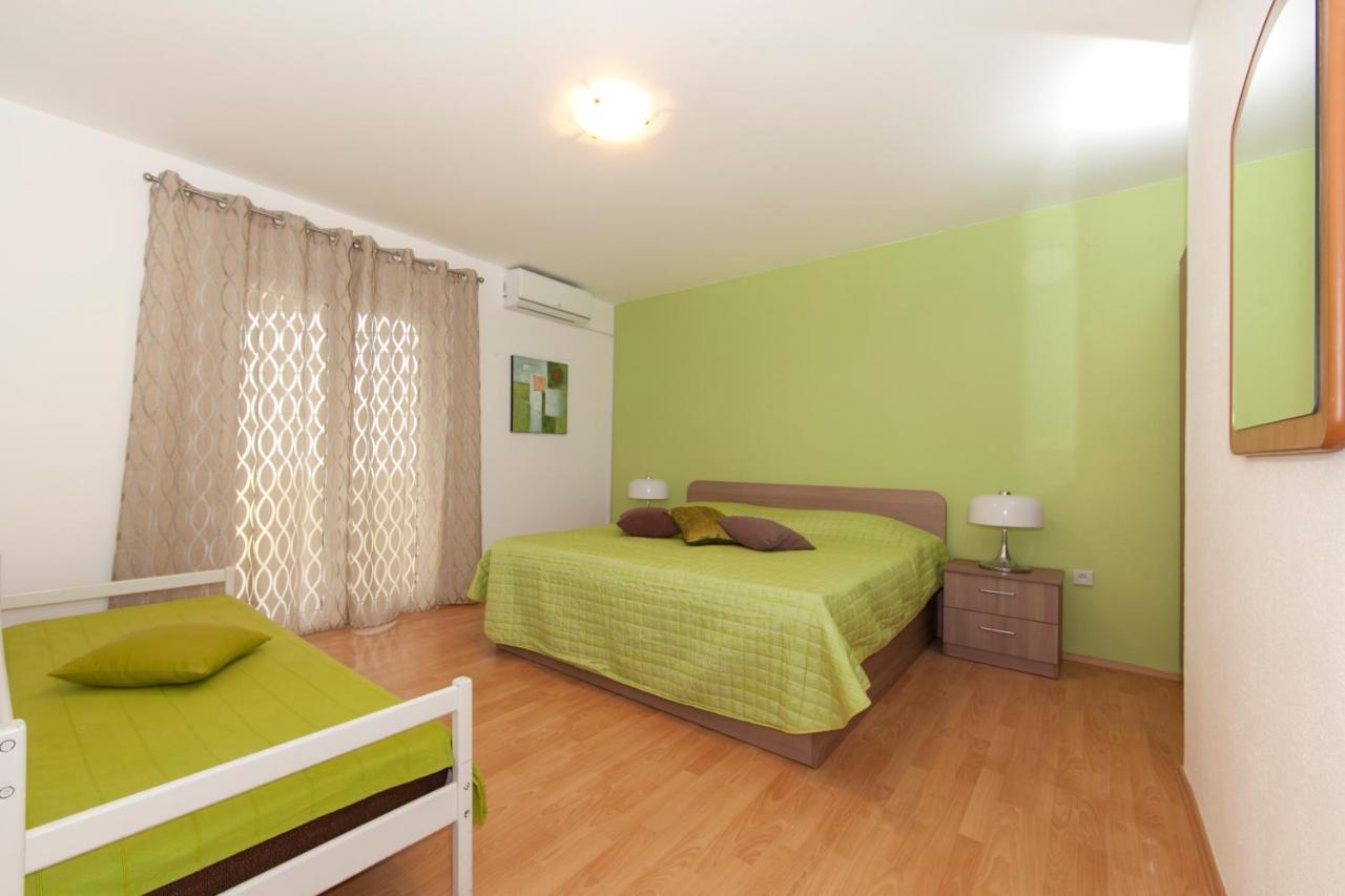 Apartmani Iva Tučepi Екстериор снимка