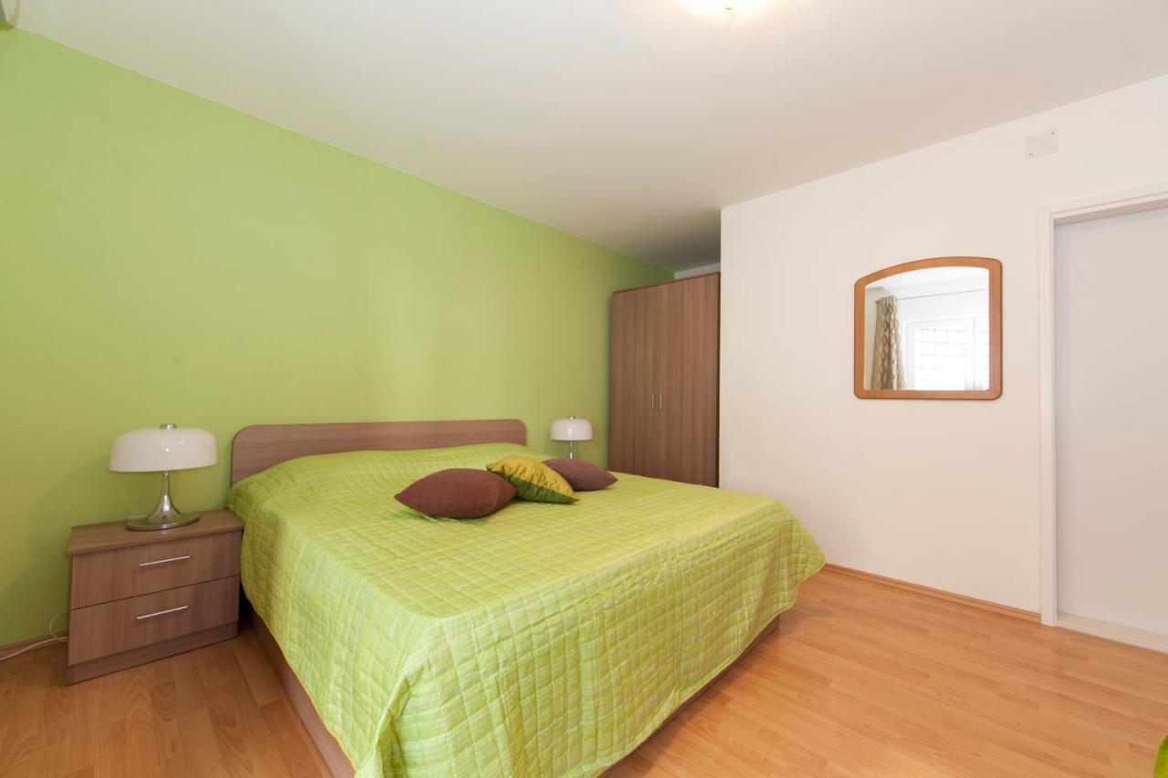 Apartmani Iva Tučepi Екстериор снимка