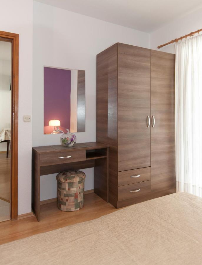 Apartmani Iva Tučepi Екстериор снимка