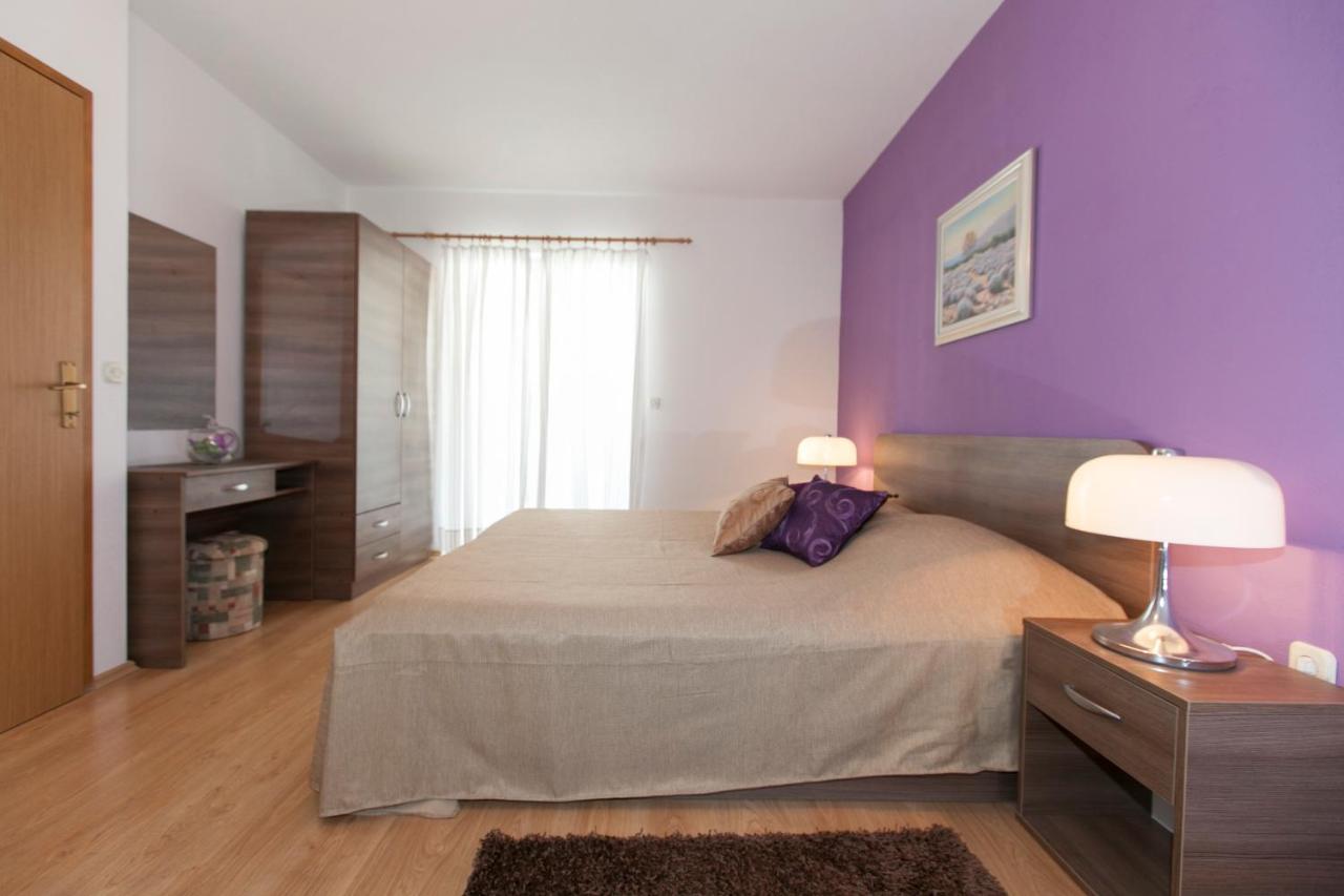Apartmani Iva Tučepi Екстериор снимка