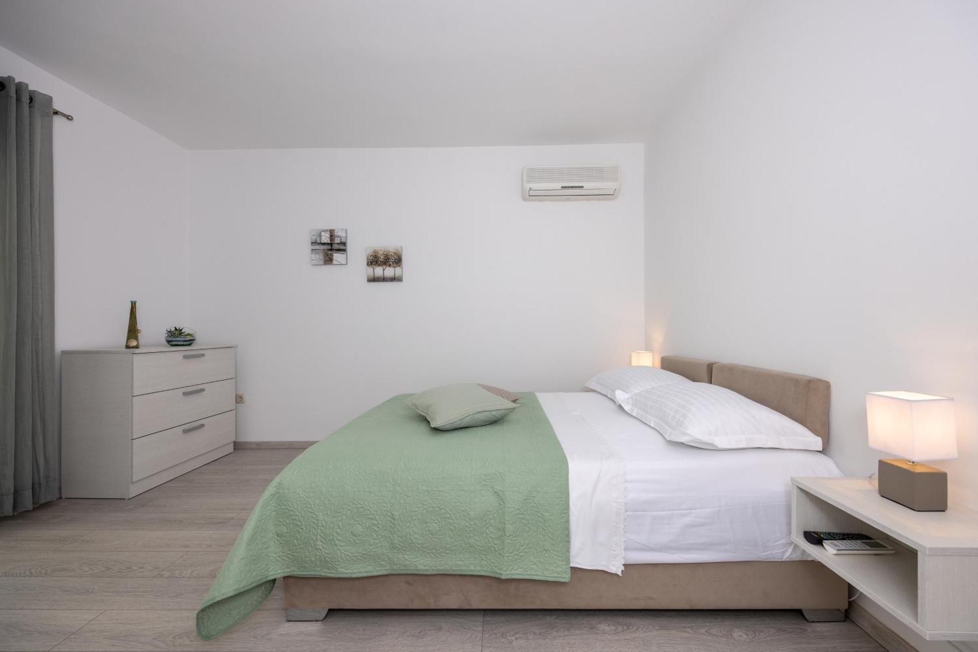 Apartmani Iva Tučepi Екстериор снимка